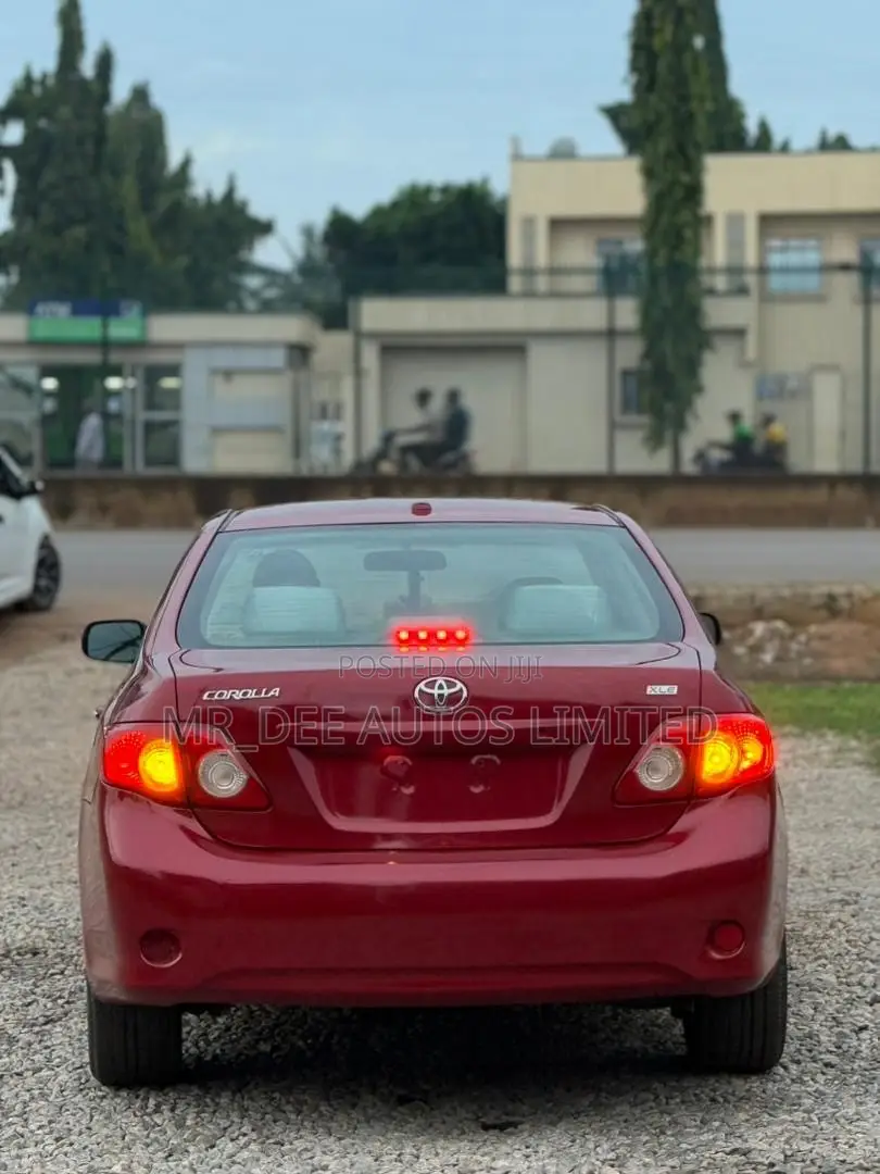 Toyota Corolla 2009 Red