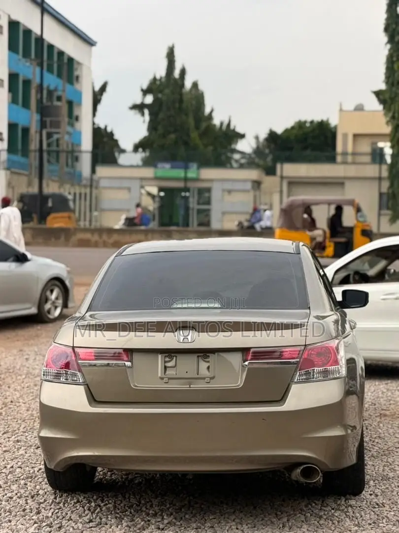 Honda Accord 2008 Gold