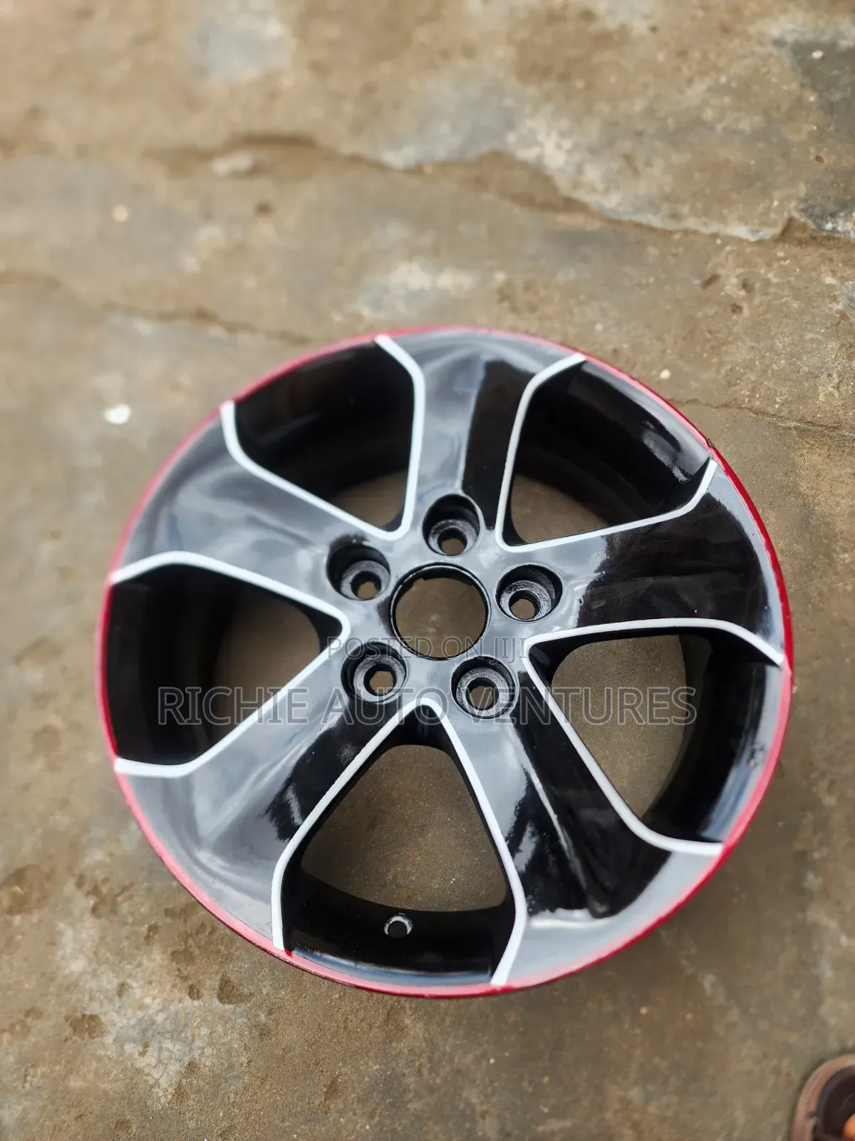 16inch Toyota Rim.