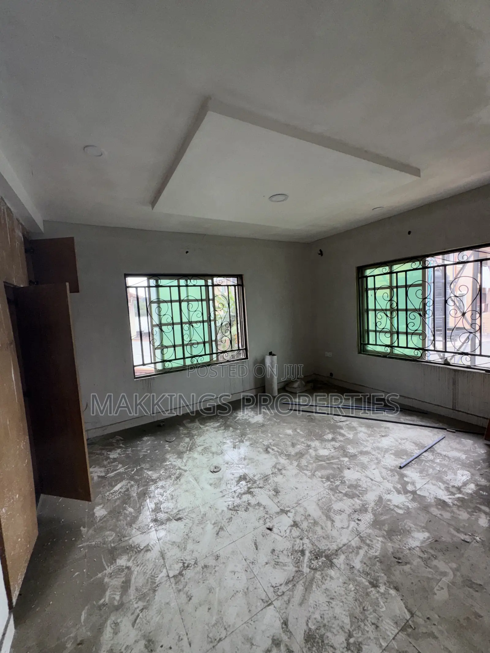 Mini Flat in Thomas Estate for rent