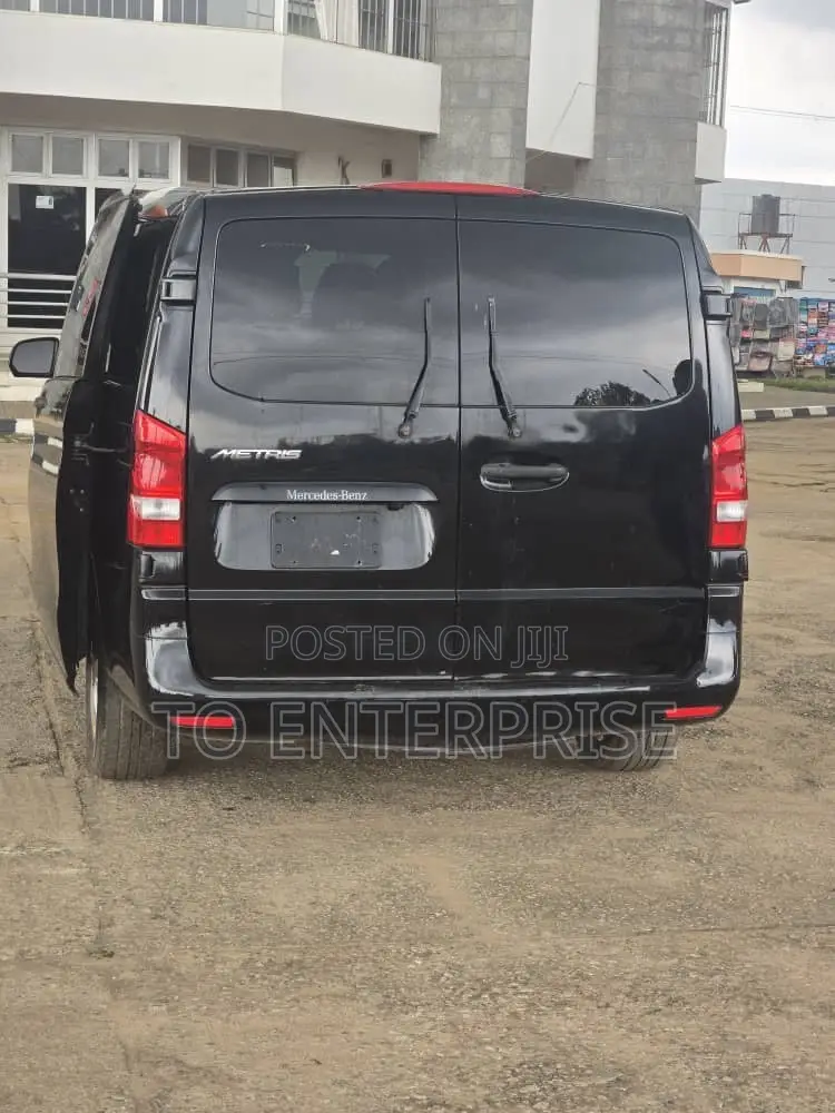 Mercedes-Benz Metris 2.0 FWD 2018 Black