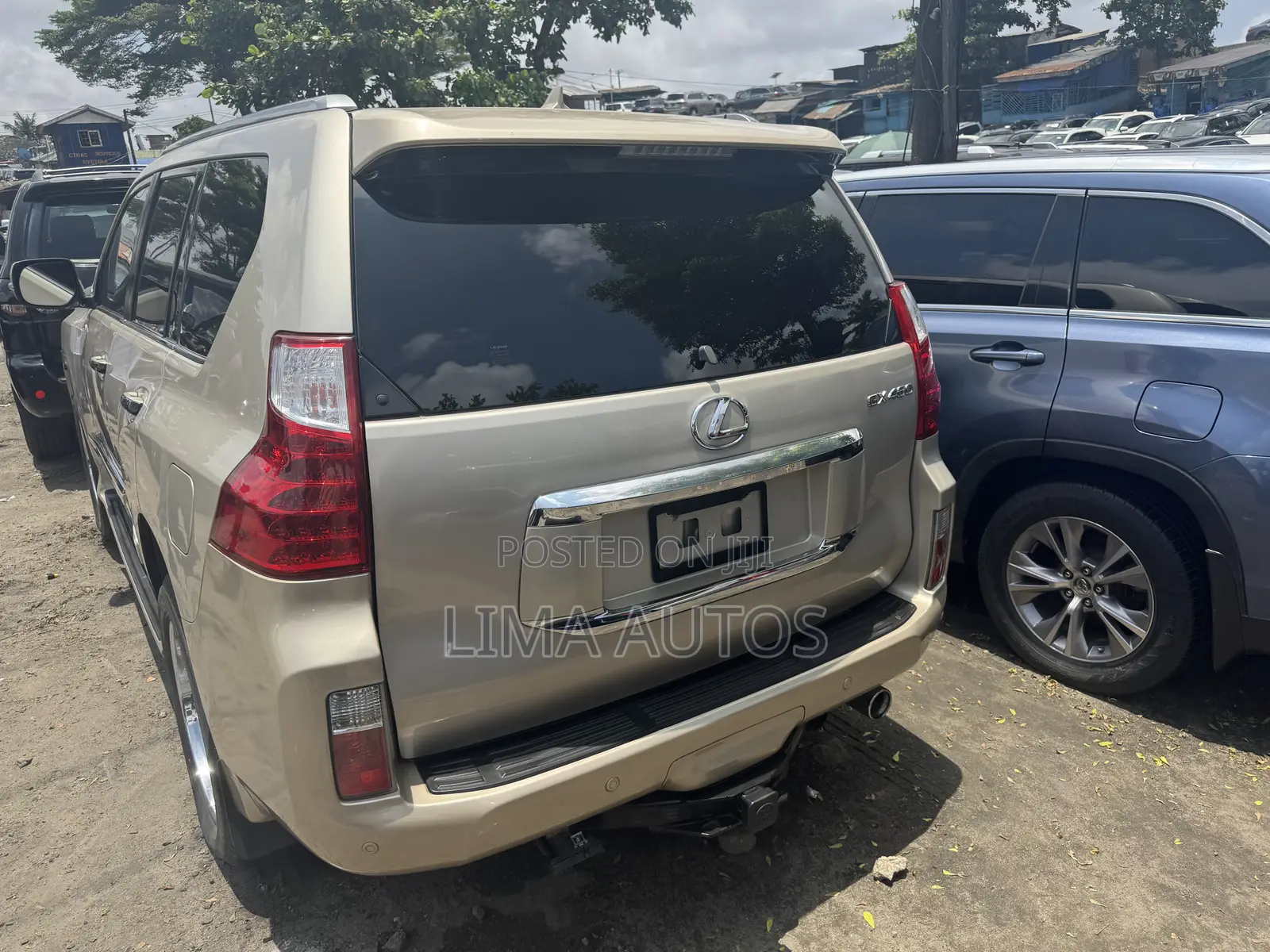 Lexus GX 2013 Gold