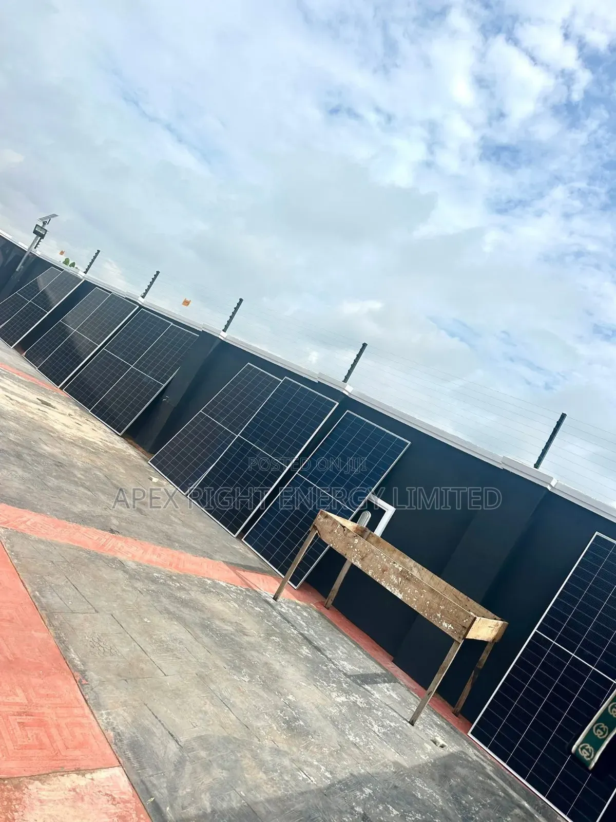 6kva Cworth Hybrid Inverter+15kwh Cworth Battery+650w Panel X10