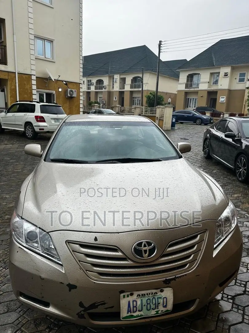 Toyota Camry 2008 Gold