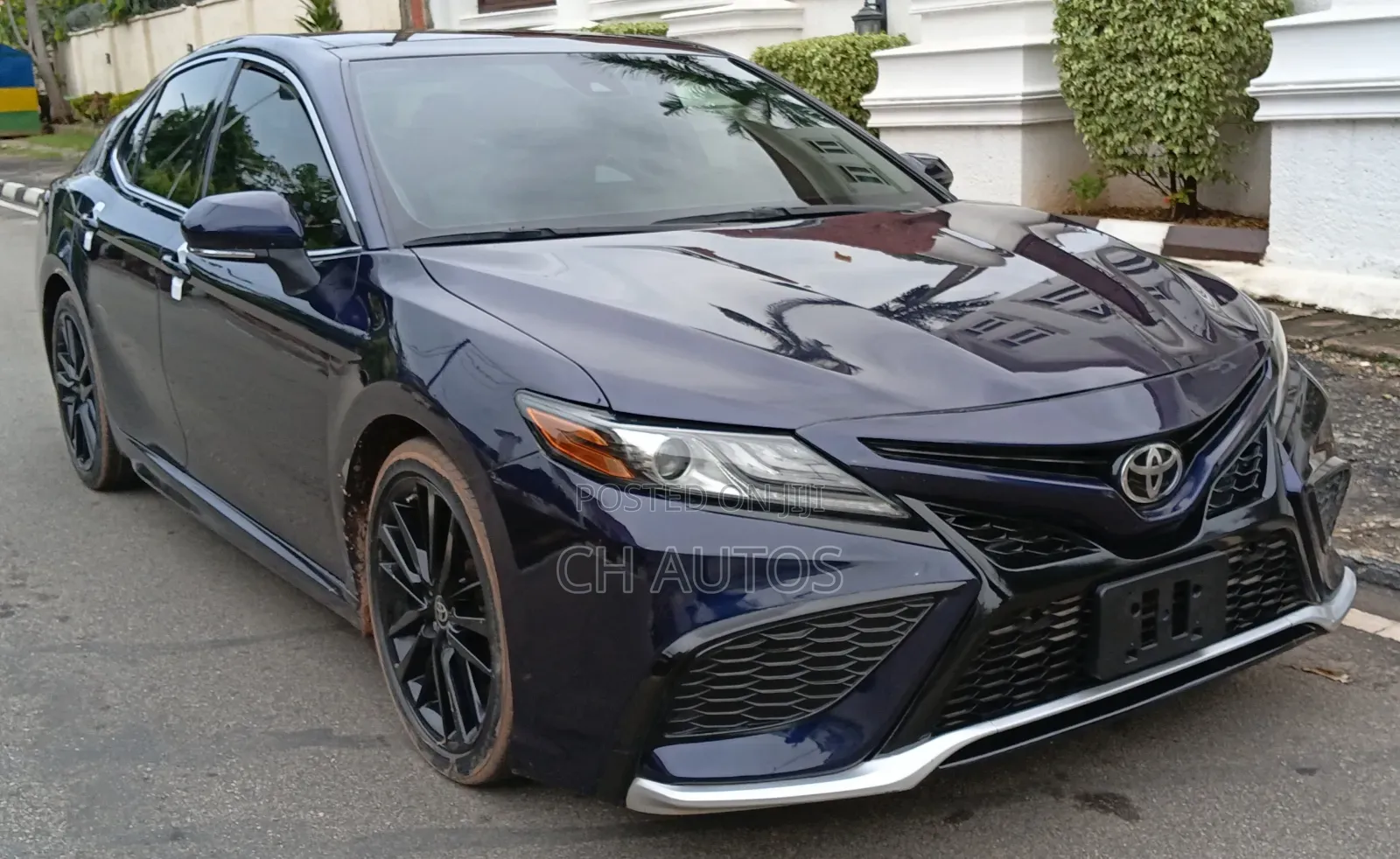 Toyota Camry XSE V6 2023 Blue