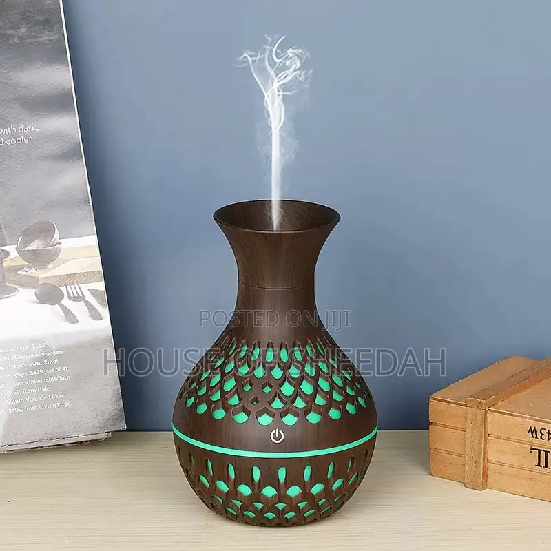 300ml USB Wood-Grain Hollow Vase-Shaped Aroma Humidifier