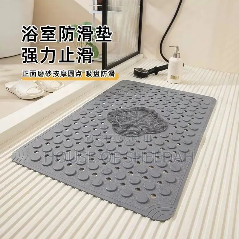 Anti Slip PVC Bath Mat With Flower Shape Leg Masager