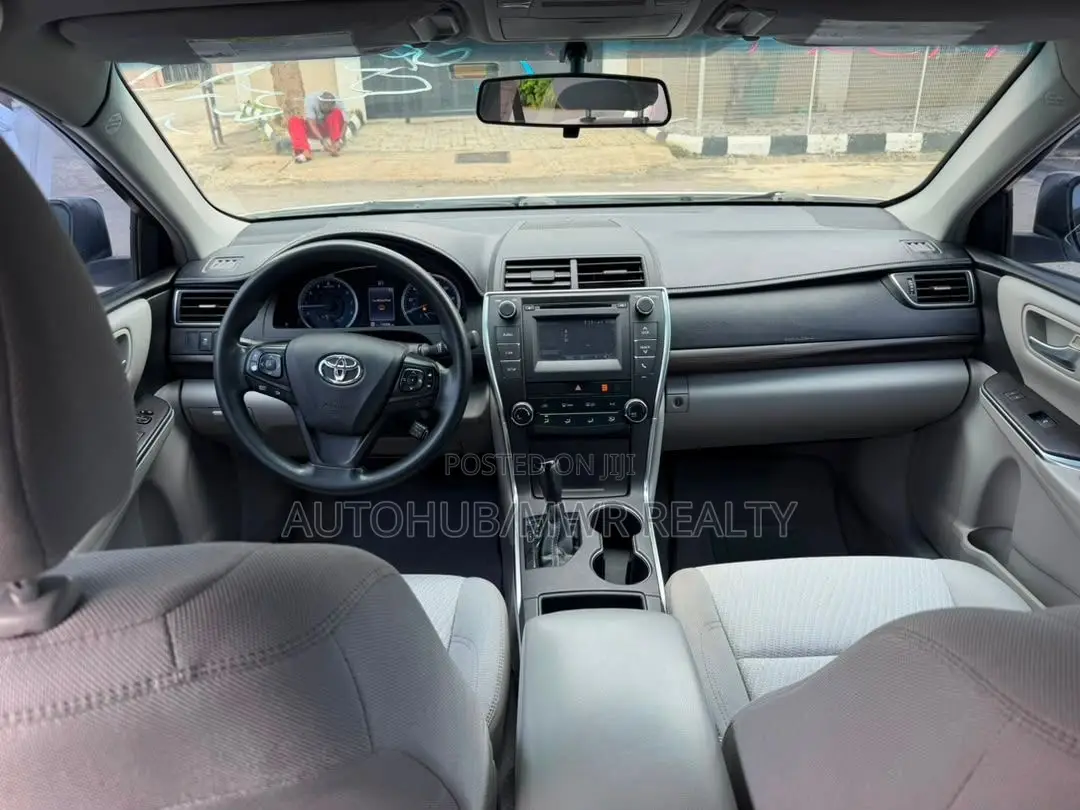 Toyota Camry 2016 White