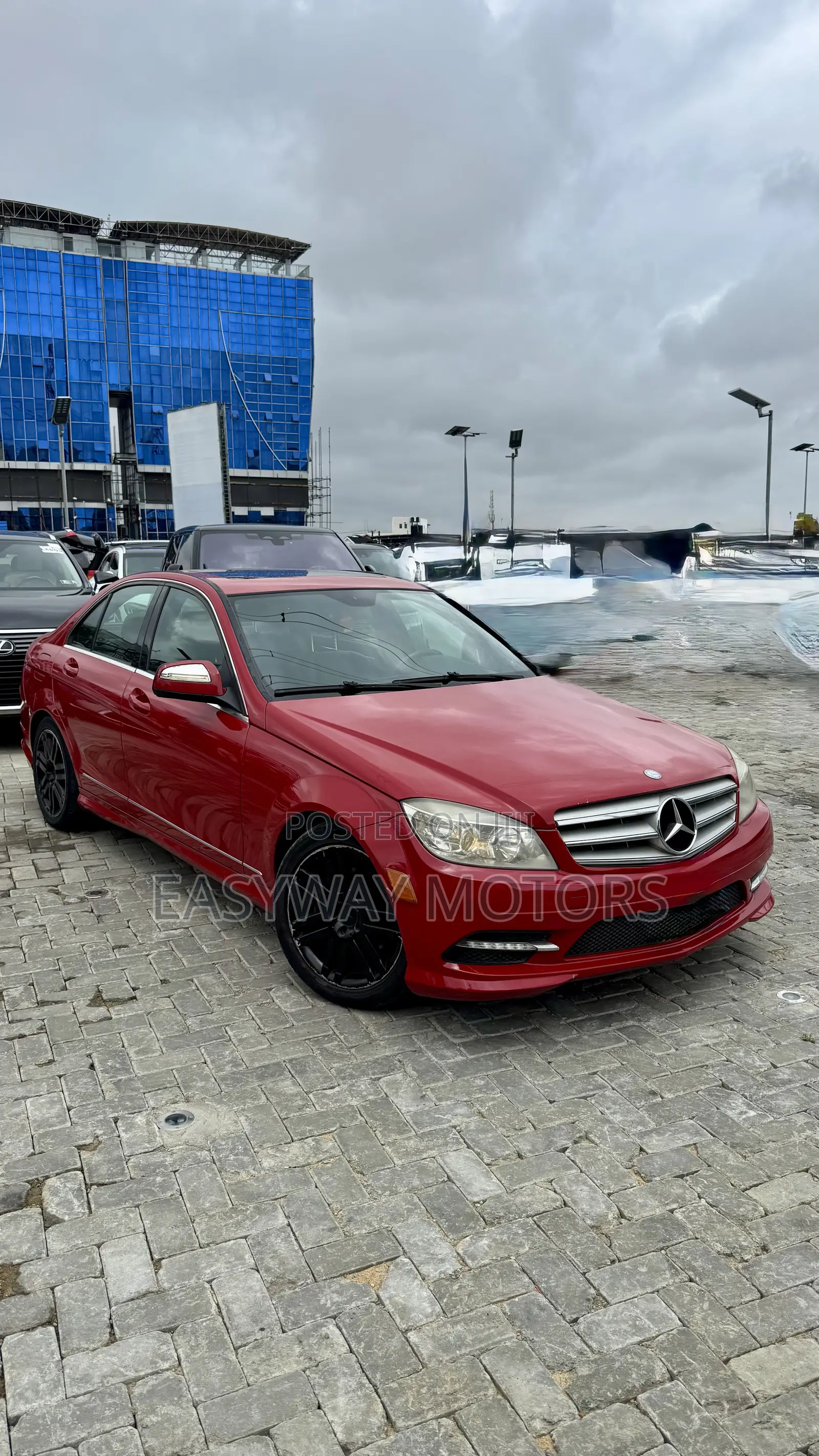 Mercedes-Benz C300 Luxury Sedan AWD (3.0L 6cyl 7A) 2009 Red