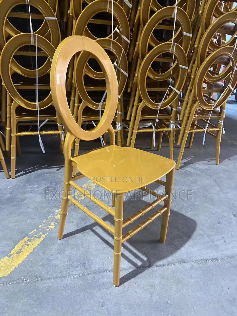 Luxury Gold Chiavari Banquet Chair