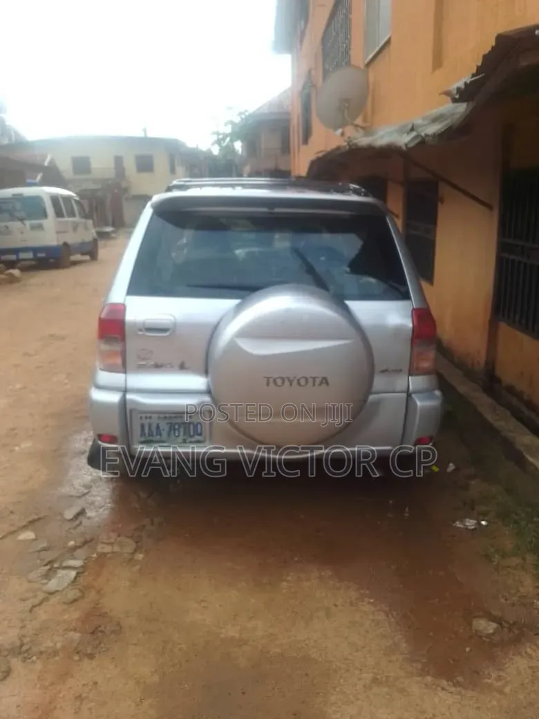 Toyota RAV4 2005 Silver