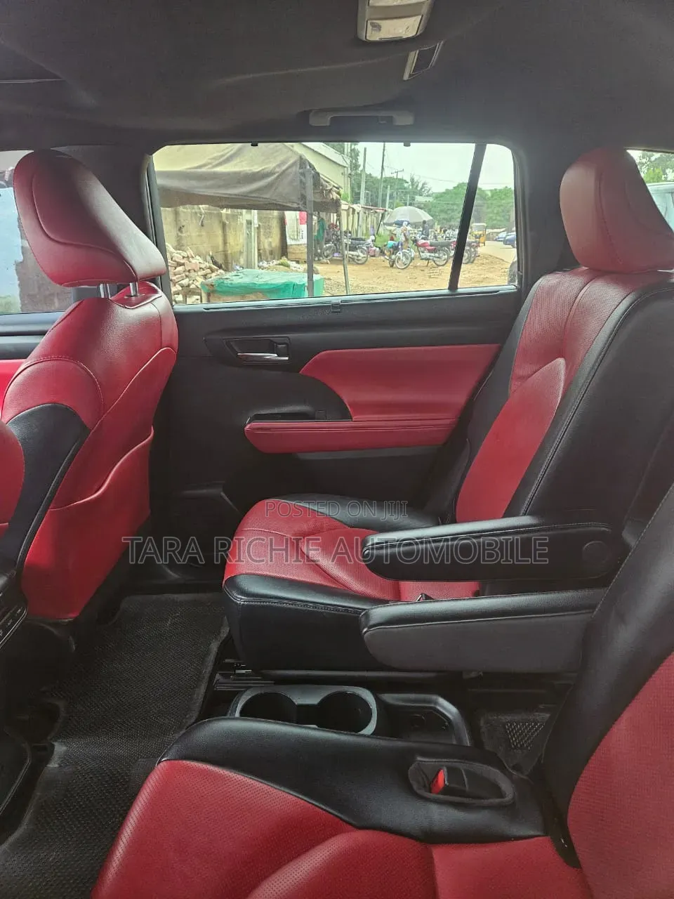 Toyota Highlander L 2022 Black