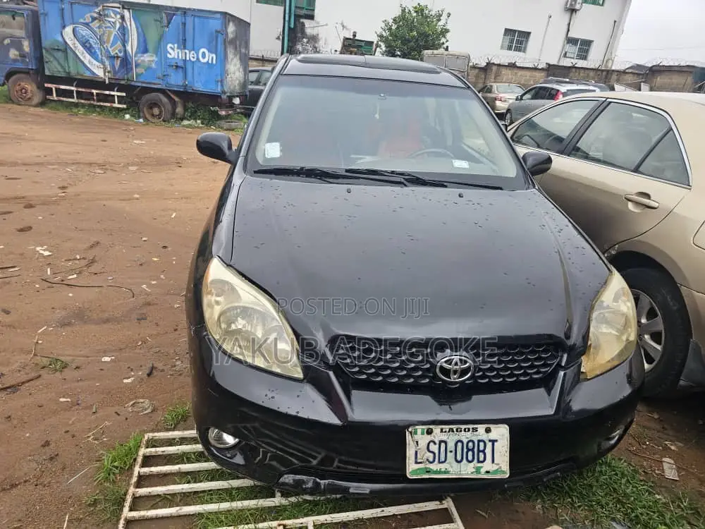 Toyota Matrix 2004 Black