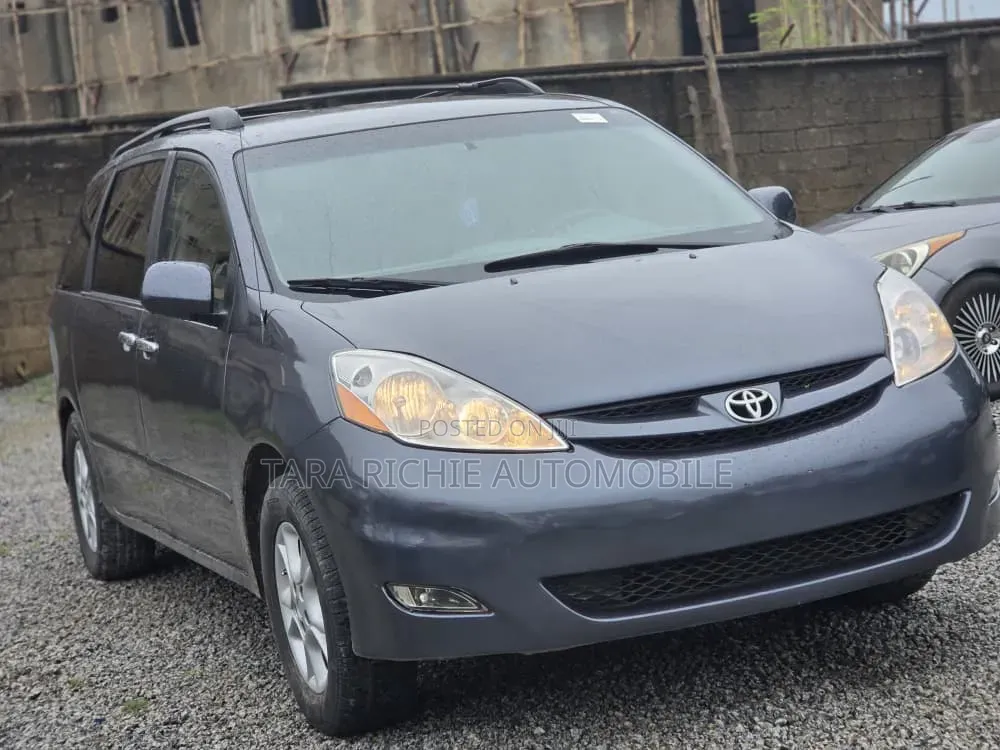 Toyota Sienna 2007 Blue