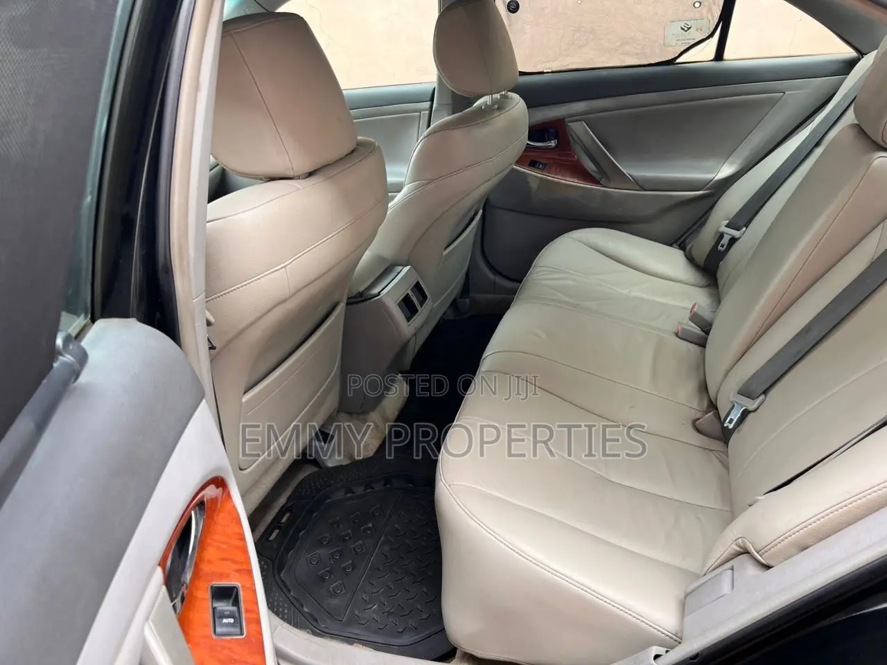 Toyota Camry XLE V6 4dr Sedan (3.5L 6cyl 6A) 2011 Black