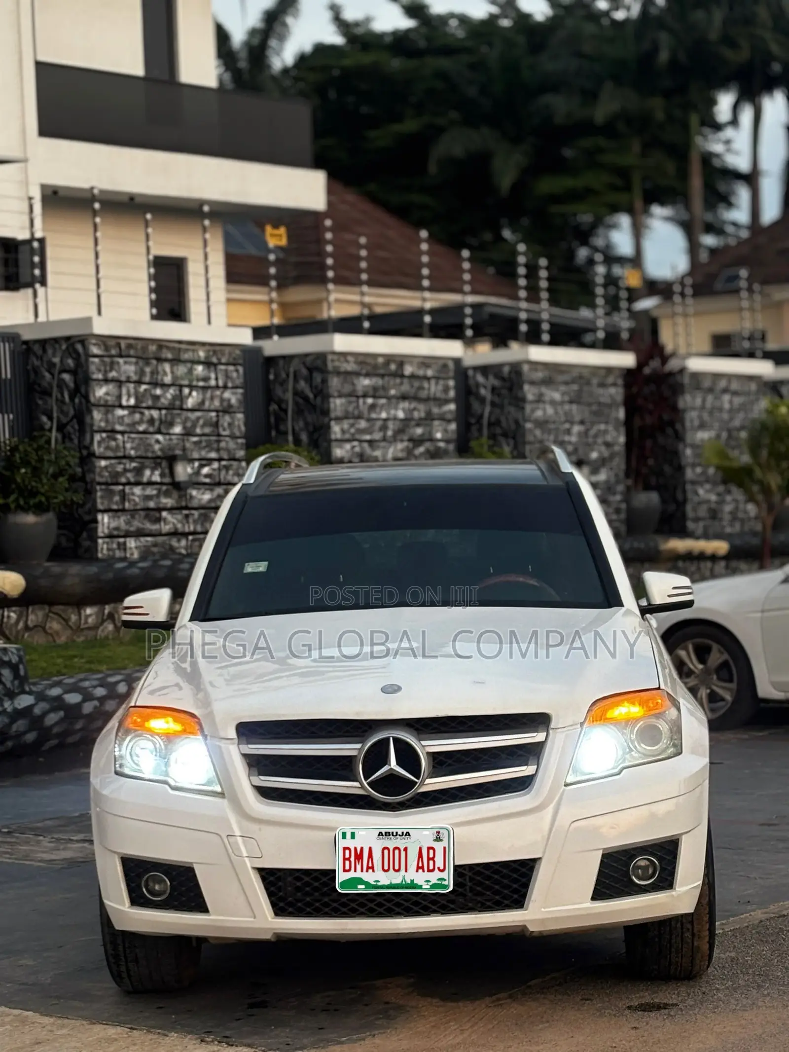 Mercedes-Benz GLK-Class 350 4MATIC 2011 White