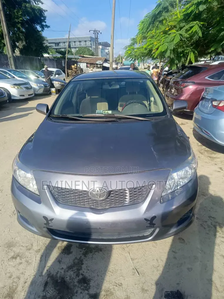 Toyota Corolla 2009 Gray