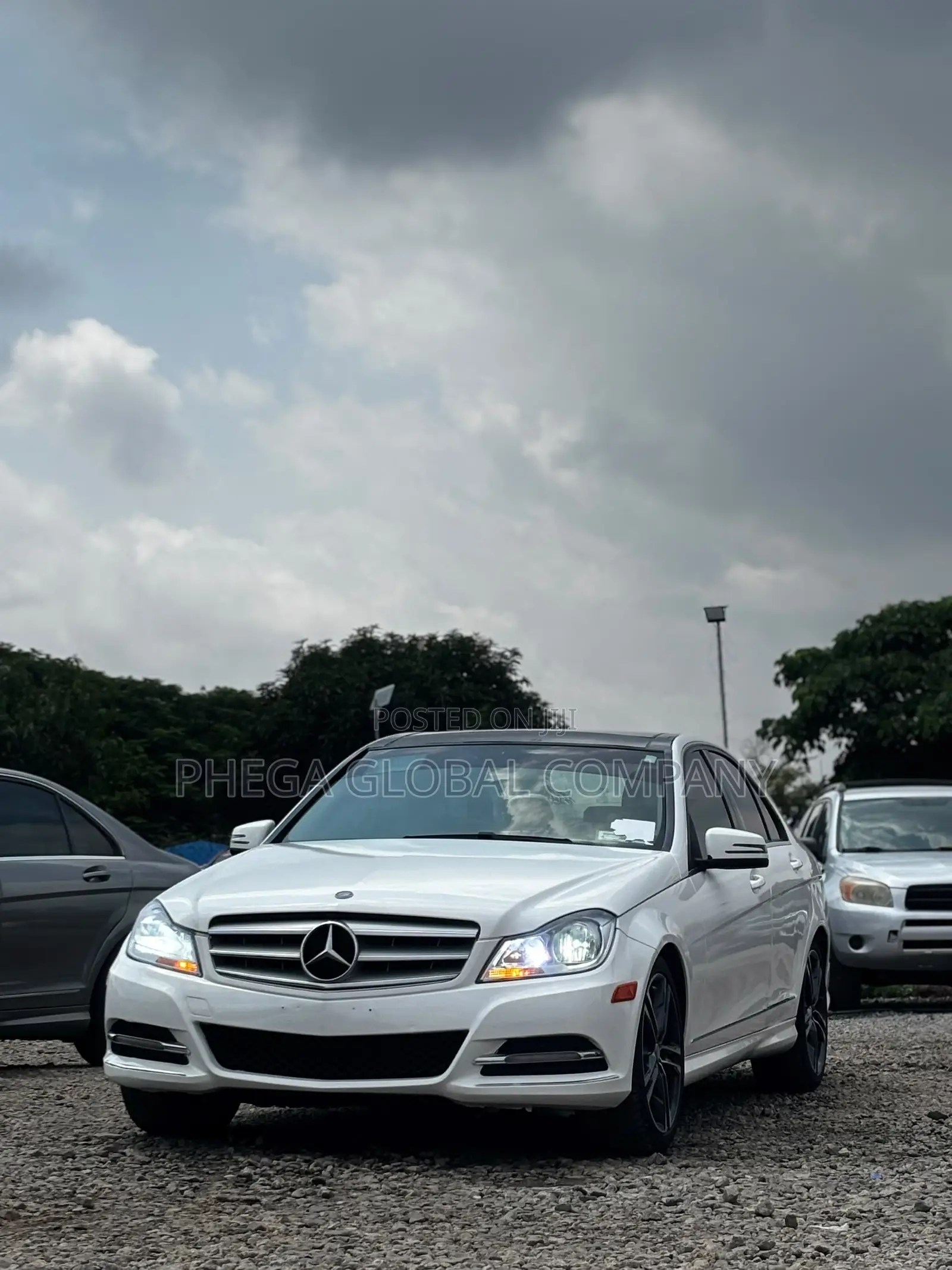 Mercedes-Benz C300 Luxury 4Matic Sedan AWD (3.5L 6cyl 7A) 2014 White