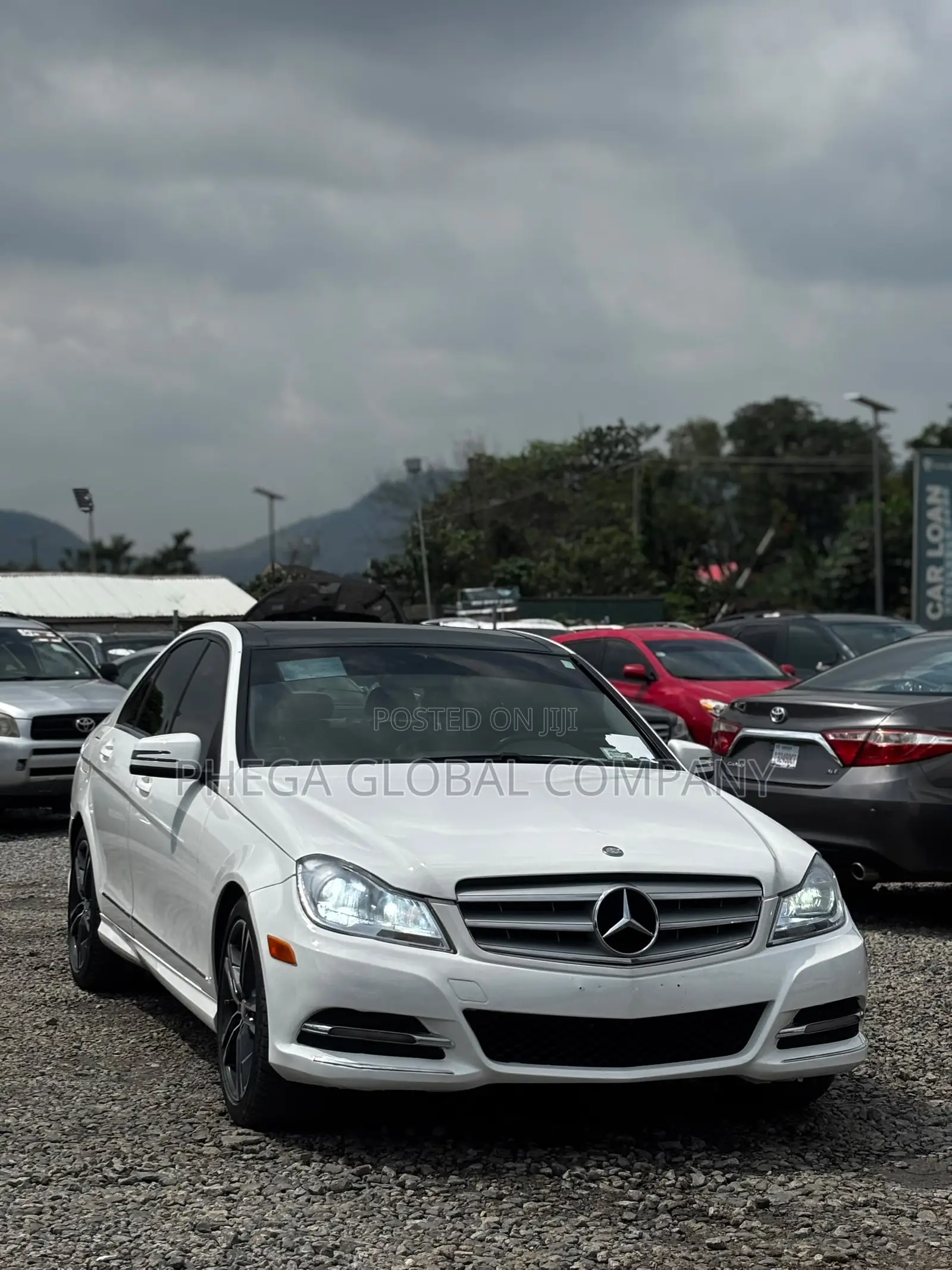 Mercedes-Benz C300 Luxury 4Matic Sedan AWD (3.5L 6cyl 7A) 2014 White