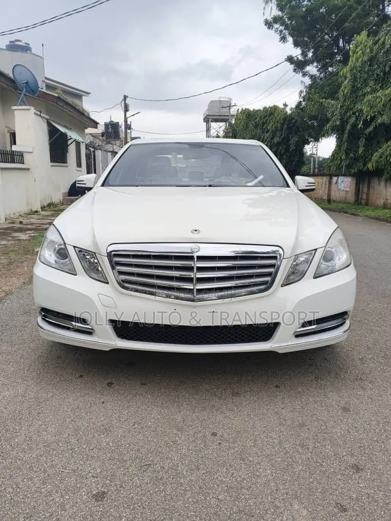 Mercedes-Benz E350 Base 4Matic Sedan AWD (3.5L 6cyl 7A) 2013 White