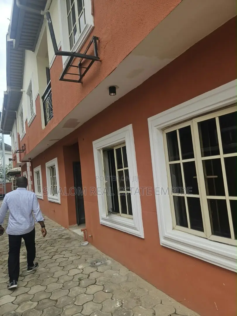 3bdrm Apartment in Western Area Magodo for rent