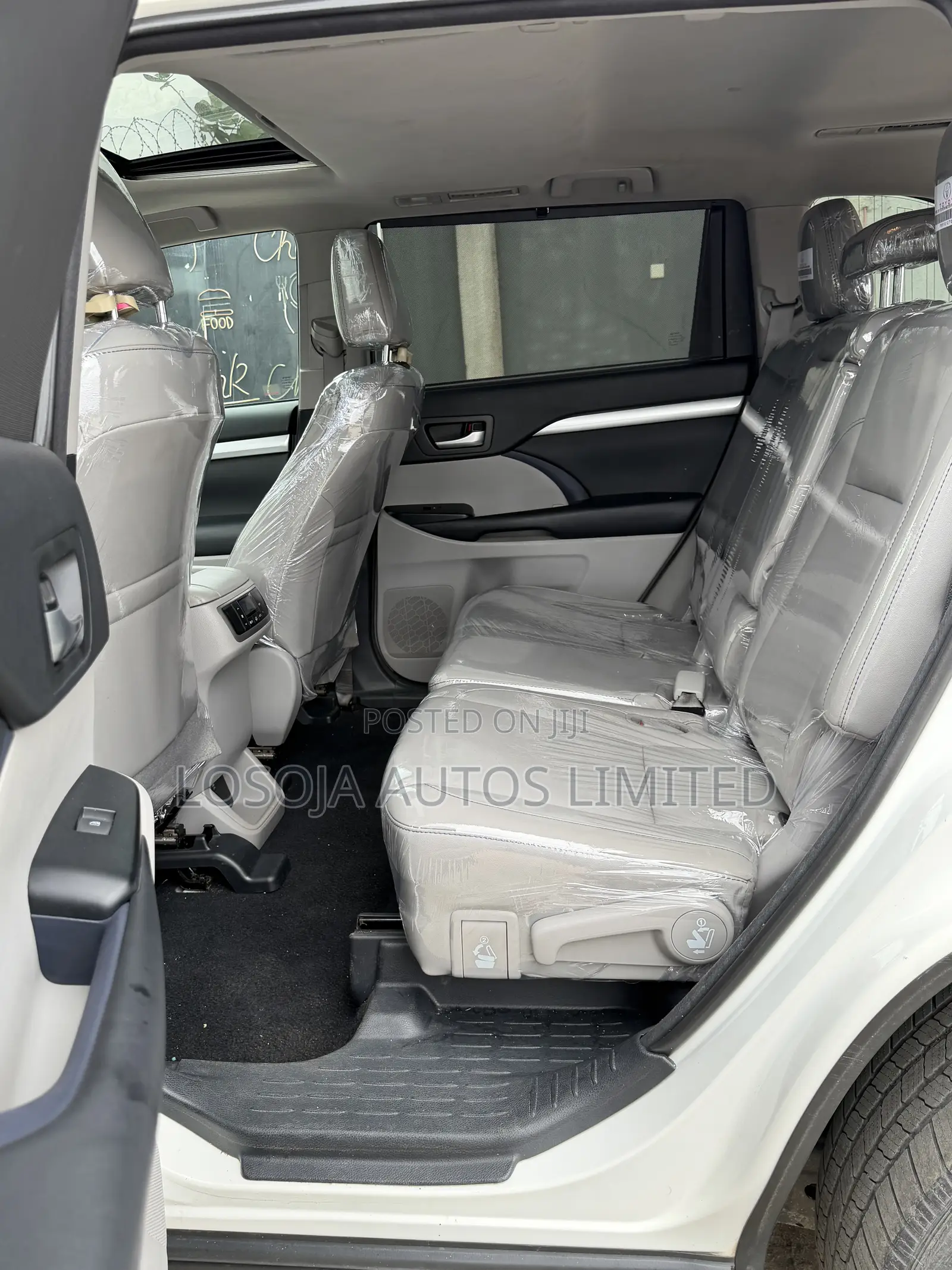 Toyota Highlander XLE 4x2 V6 (3.5L 6cyl 8A) 2018 Silver