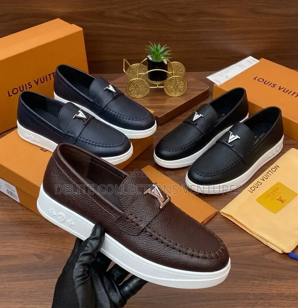 *Louis Vuitton Leather Mocassin Loafer!!* 
 *40_____46 || L