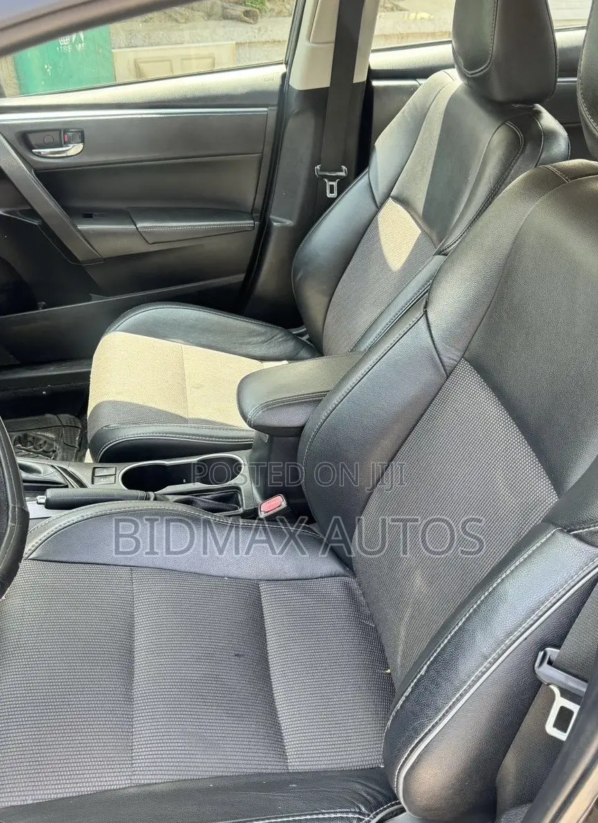 Toyota Corolla S 4dr Sedan (1.8L 4cyl CVT) 2015 Black