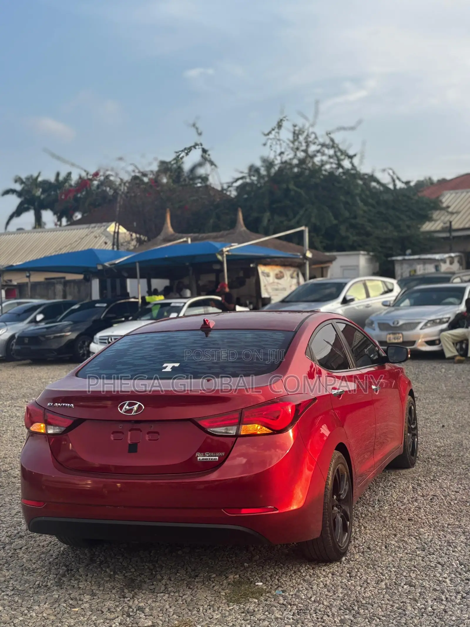 Hyundai Elantra Limited 4dr Sedan (1.8L 4cyl 6A) 2015 Red