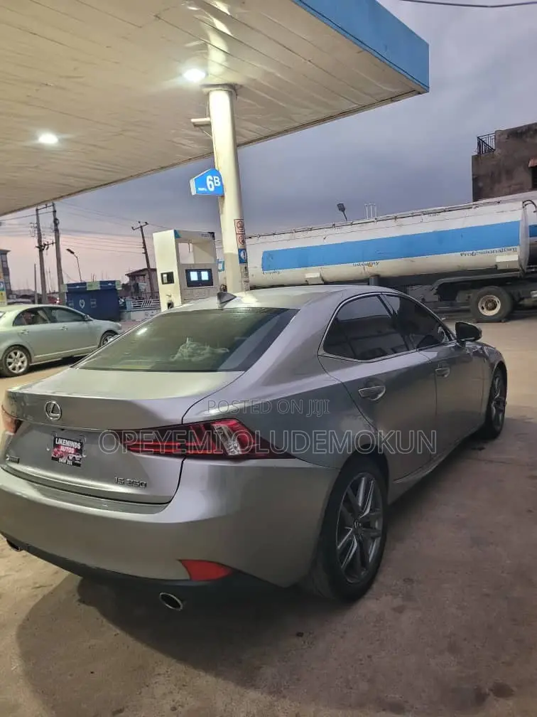 Lexus IS 250 2015