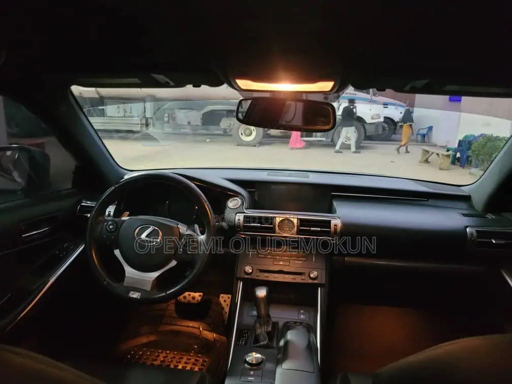 Lexus IS 250 2015