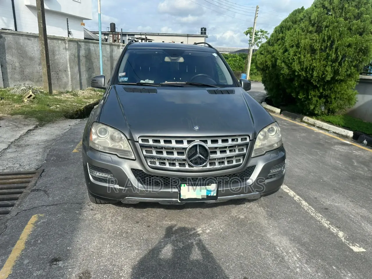 Mercedes-Benz M Class 2011 Brown