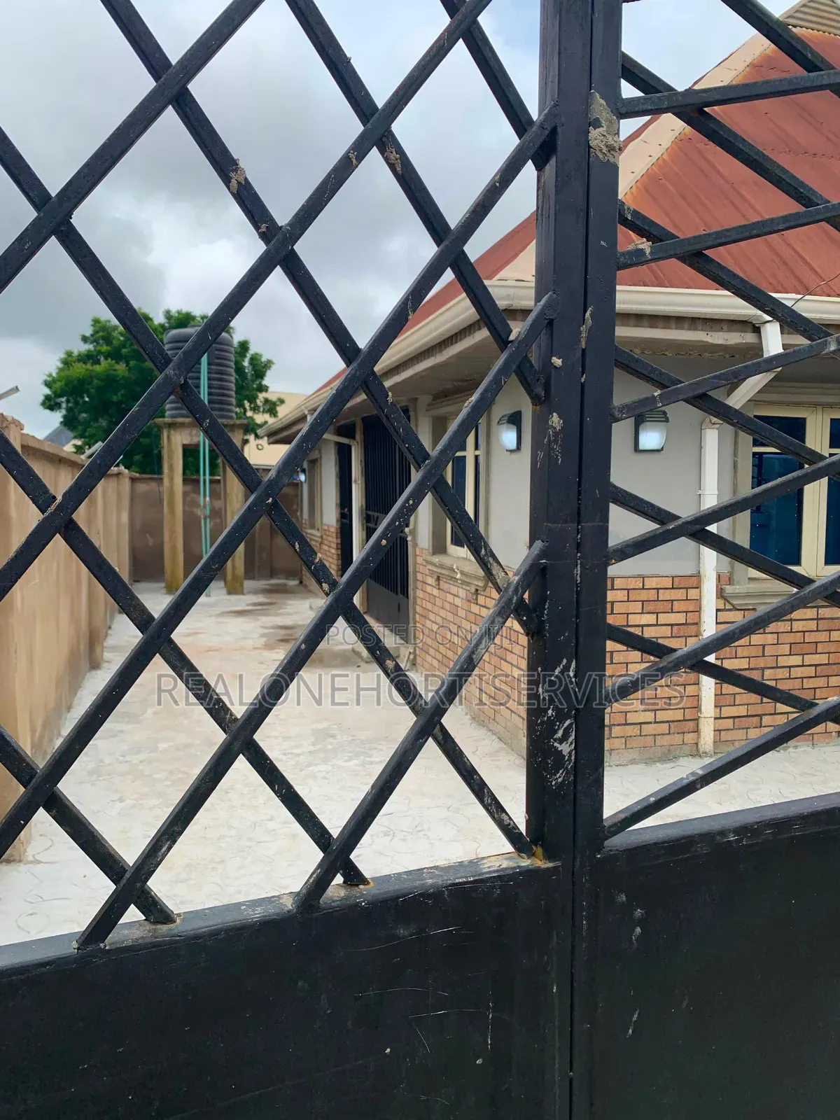 2bdrm House in Olopometa, Apata for sale