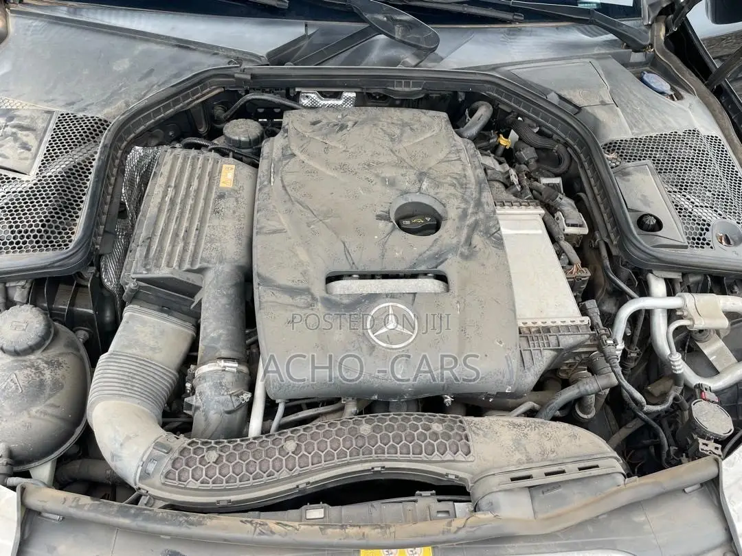 Mercedes-Benz C300 2016 Black