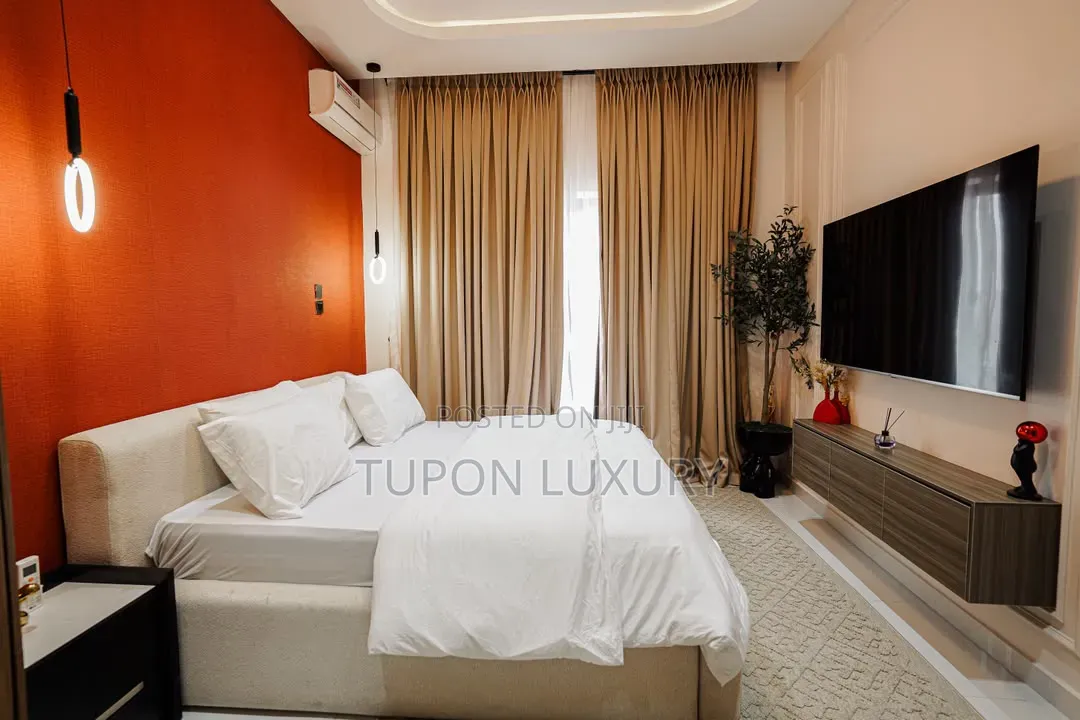 Luxury 4bedroom Maisonette/Duplex With Pool, Gym & Ps5