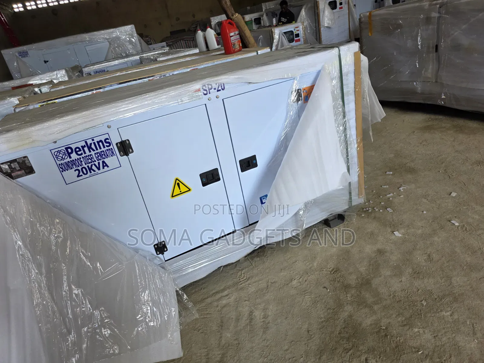 Heavy-Duty 20kva Perkins Diesel Soundproof Generator 2years Wty