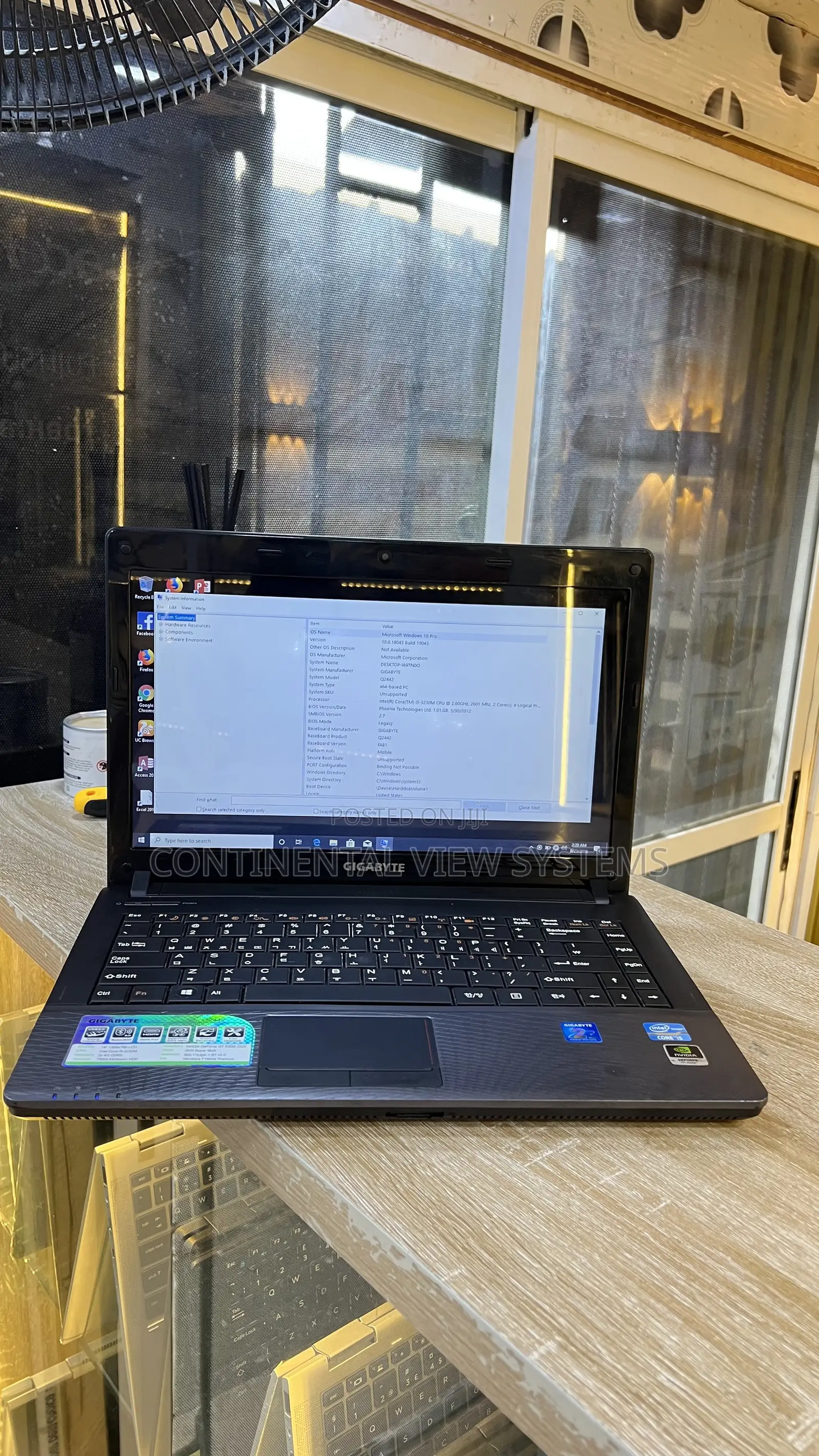 Laptop Gigabyte AERO 14 8GB Intel Core i5 HDD 320GB