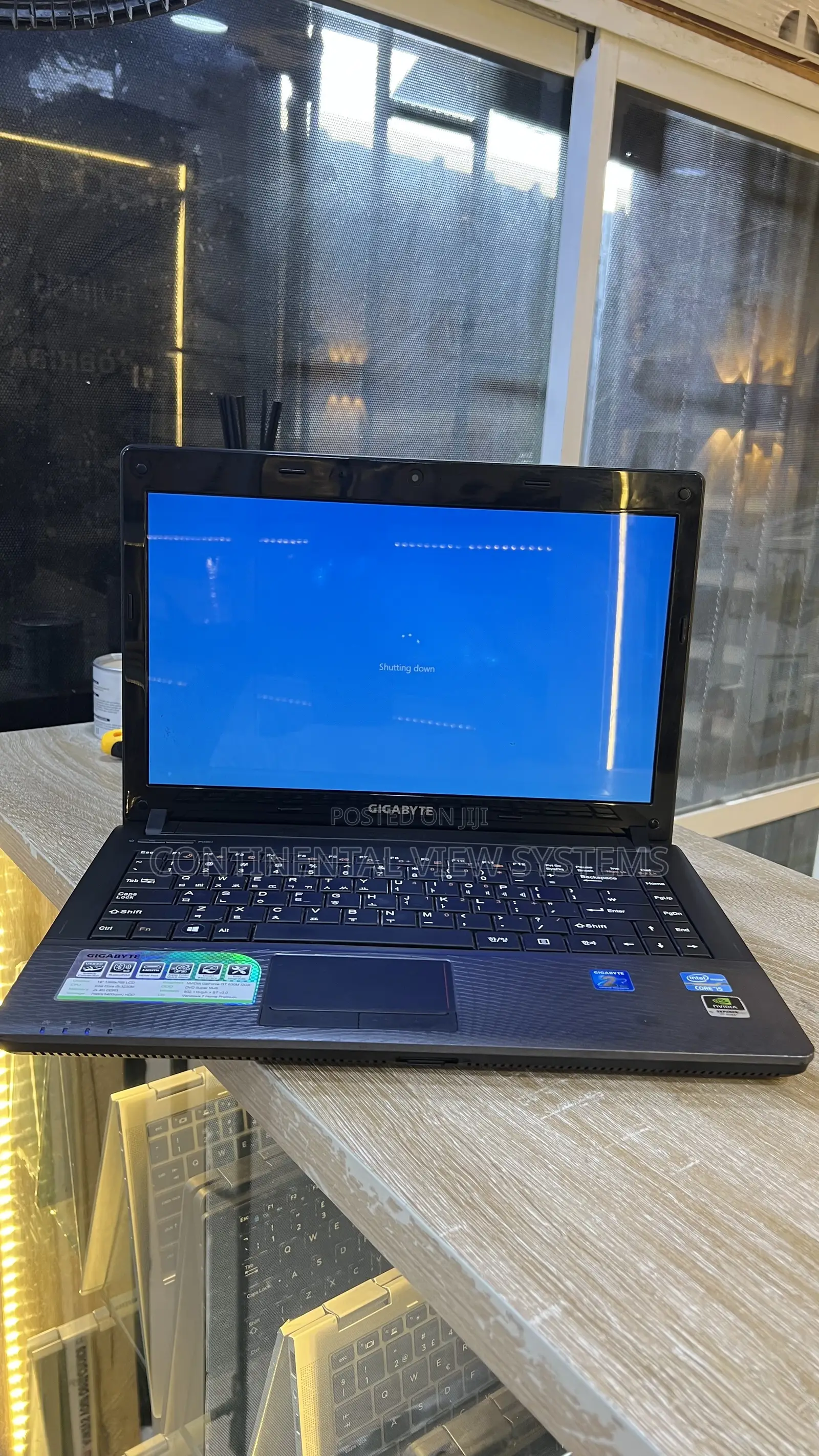 Laptop Gigabyte AERO 14 8GB Intel Core i5 HDD 320GB