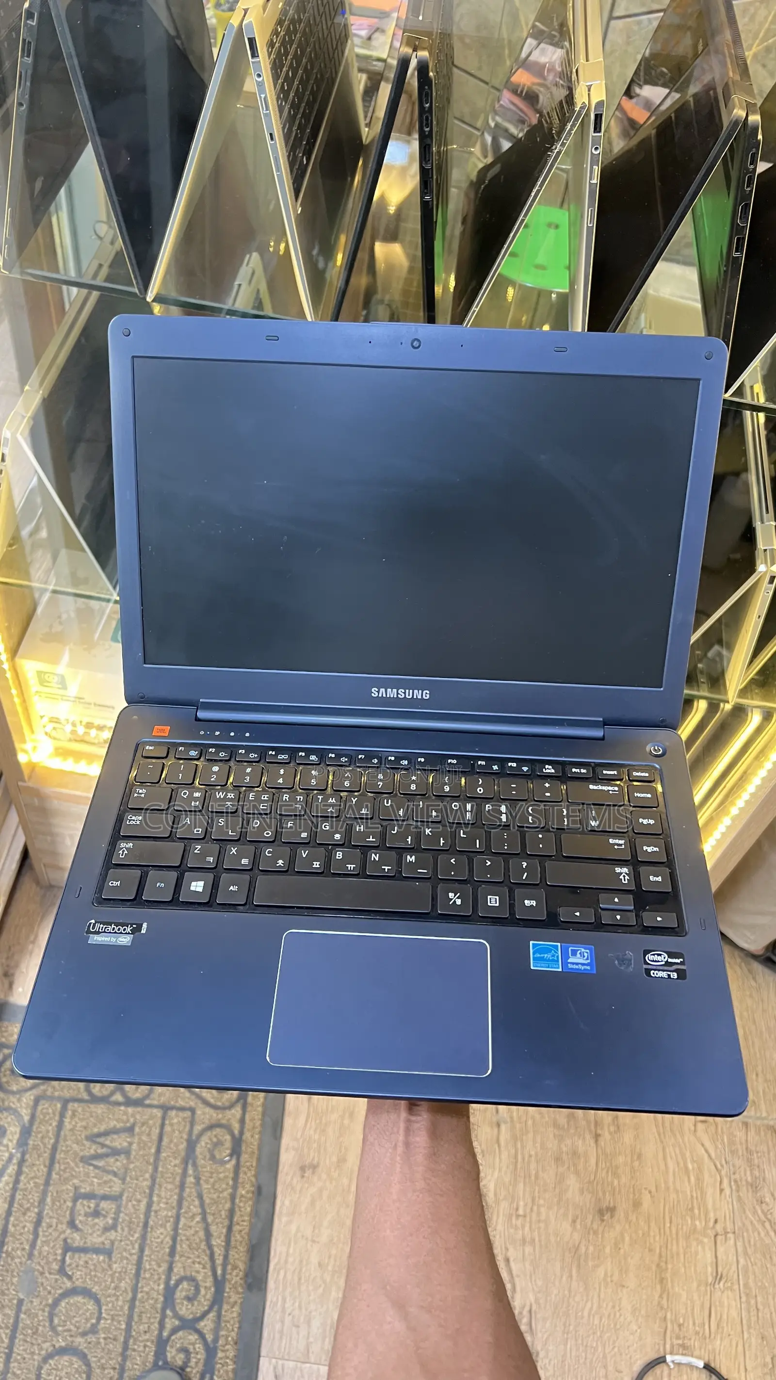 Laptop Samsung NP530U3B 4GB Intel Core i3 SSD 128GB