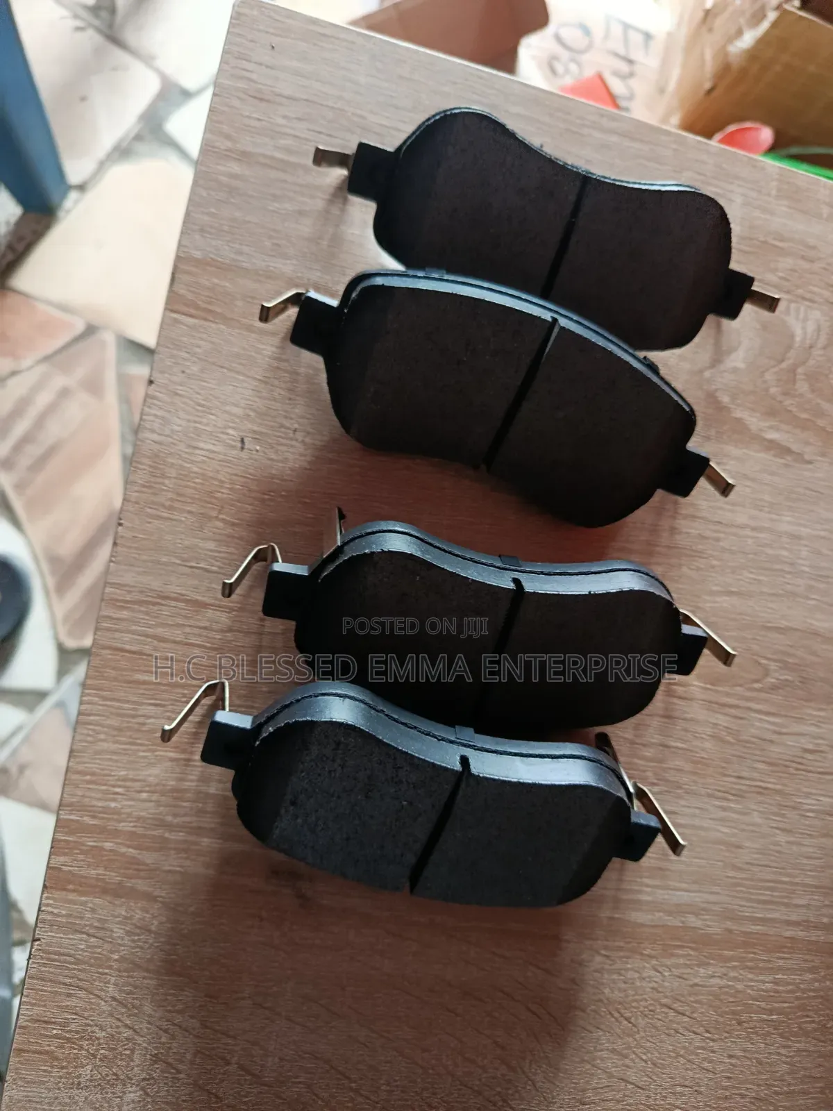 Original Front Brake Pads for BESTUNE B70 2023