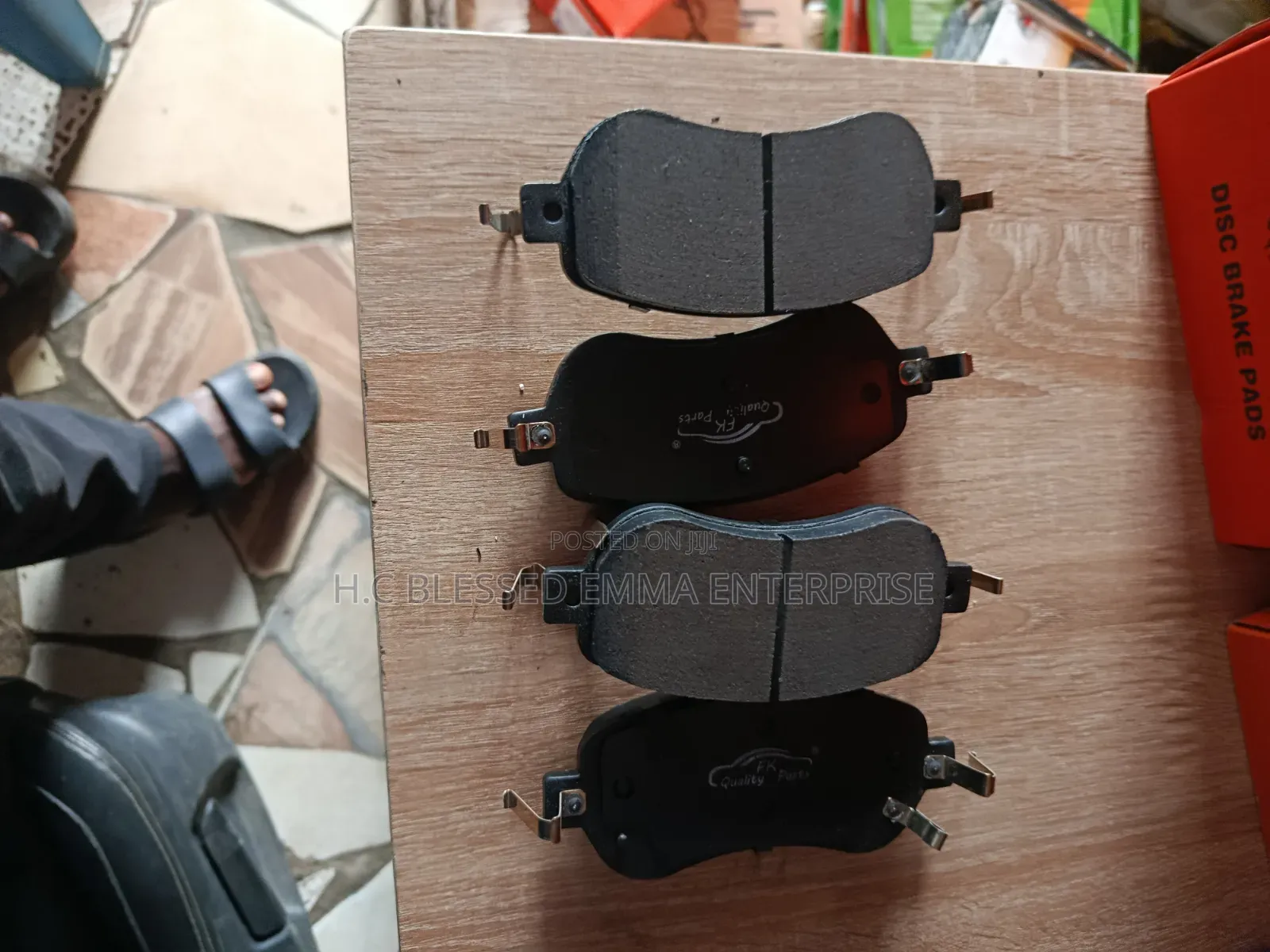 Original Front Brake Pads for BESTUNE B70 2023
