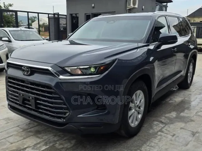 Toyota Highlander XLE AWD 2026 Teal