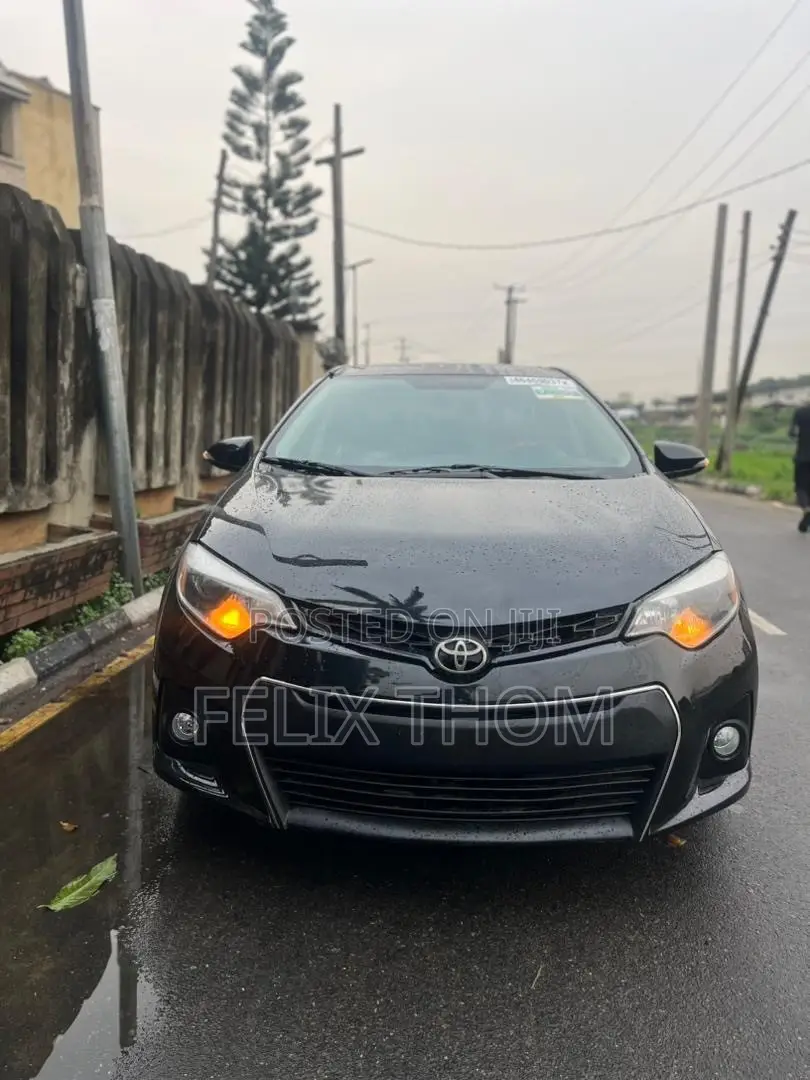 Toyota Corolla S 4dr Sedan (1.8L 4cyl CVT) 2015 Black