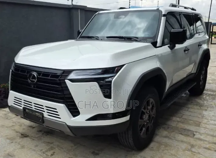 Lexus GX 2025 White
