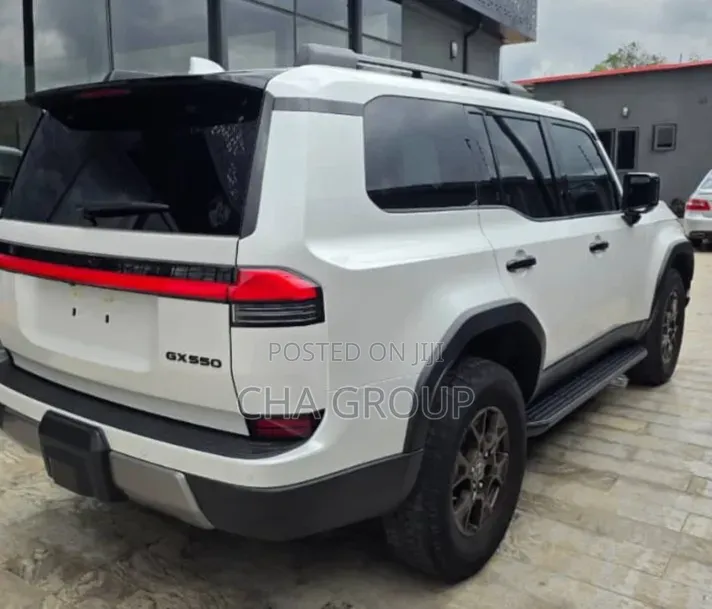 Lexus GX 2025 White