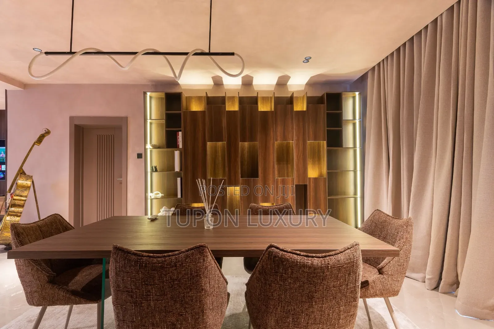 3 Bedroom With City/Lagoon, 2 Living Rooms & Swimming Pool