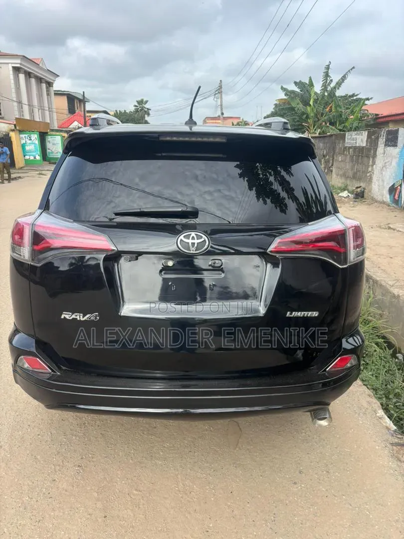 Toyota RAV4 2016 Black