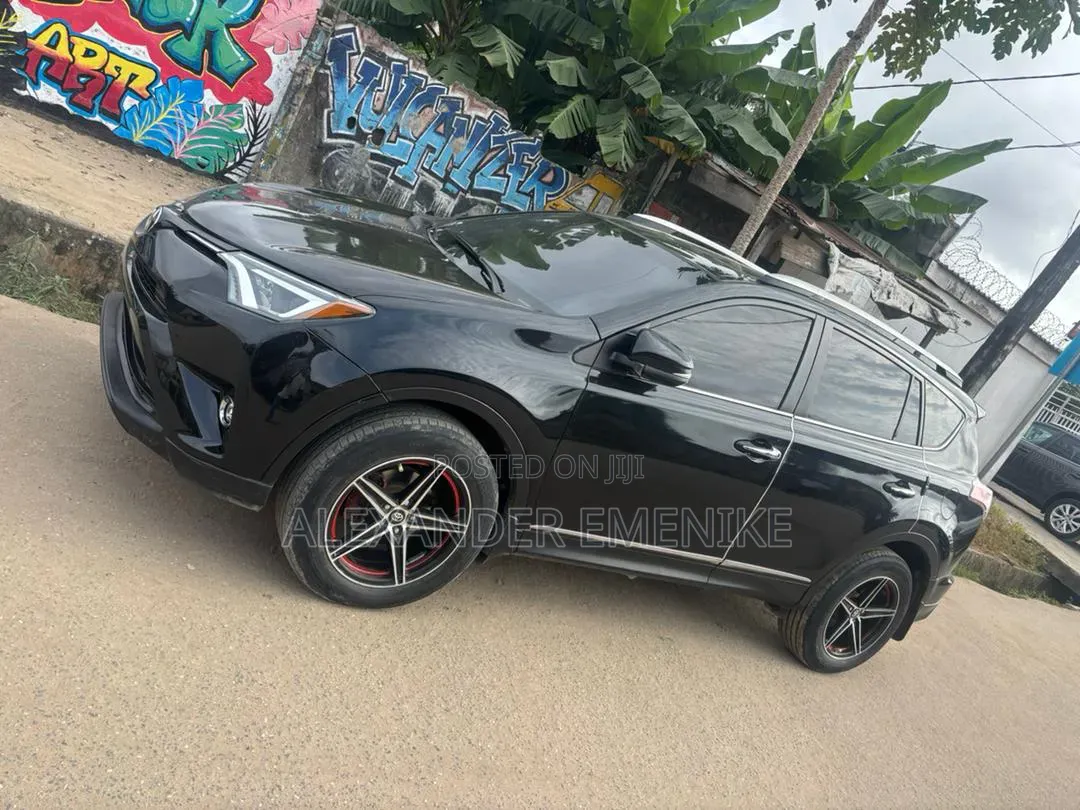 Toyota RAV4 2016 Black