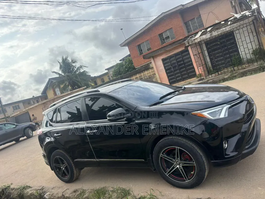 Toyota RAV4 2016 Black