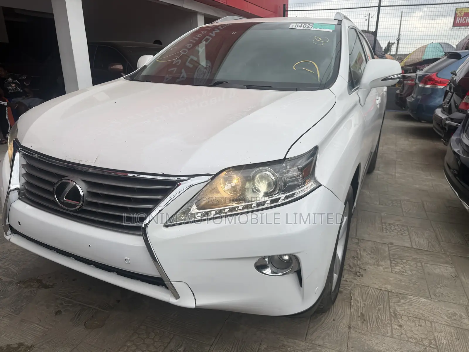 Lexus RX 350 FWD 2013 White